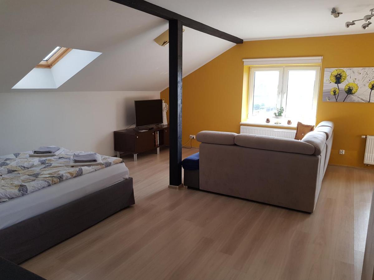 Malinowa 36 Apartamenty Chojnice Extérieur photo